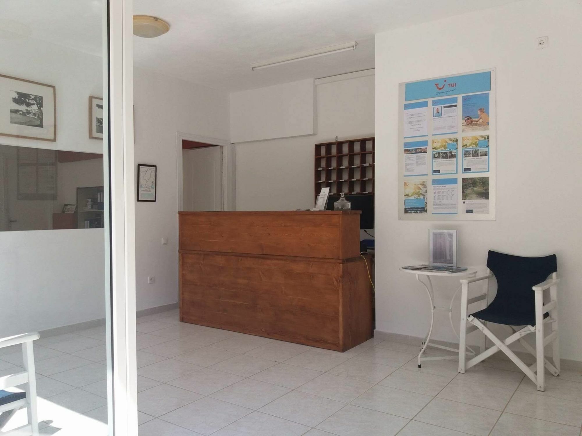 Aparthotel Hermes Vromolimnos